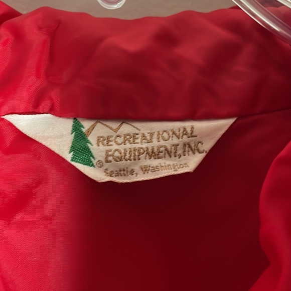REI Recreational Equipment Inc, Rain Jacket Red Womens L - Picture 2 of 5